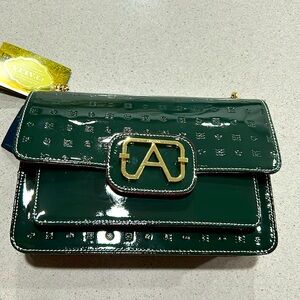 ARCADIA leather crossbody bag BEAUTIFUL 
Dark Green.
